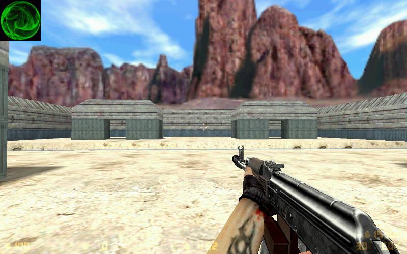 Серебристый AK-74 и тату руки